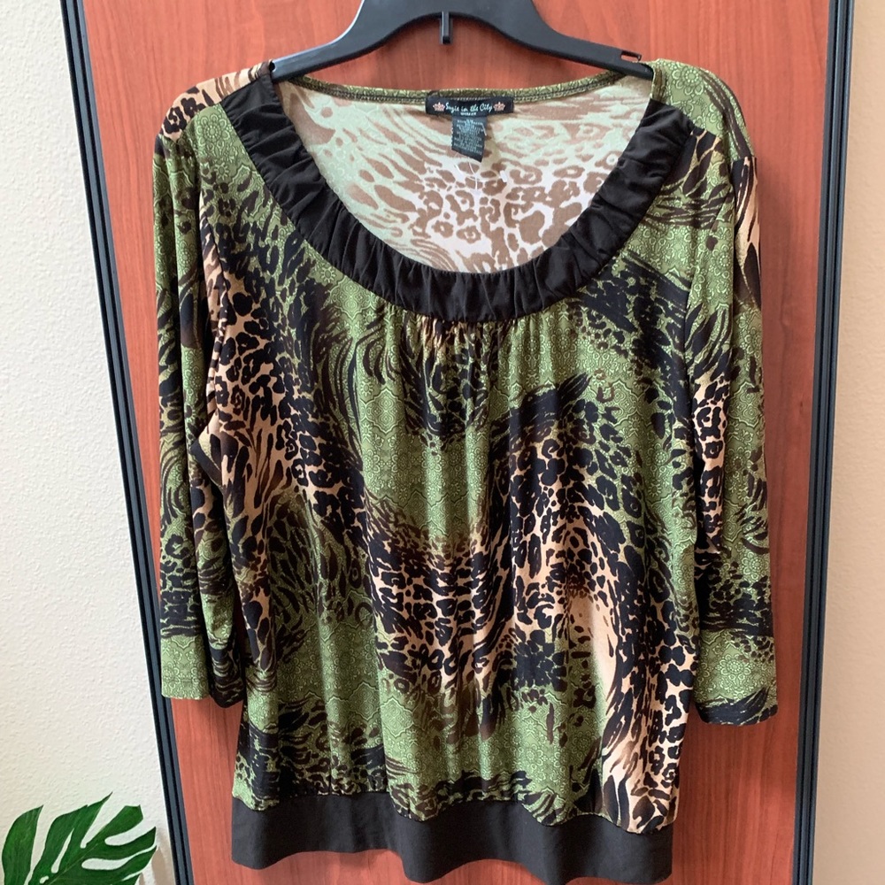 Suzie in the City Plus Size Top